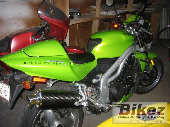 2003 triumph speed triple photo